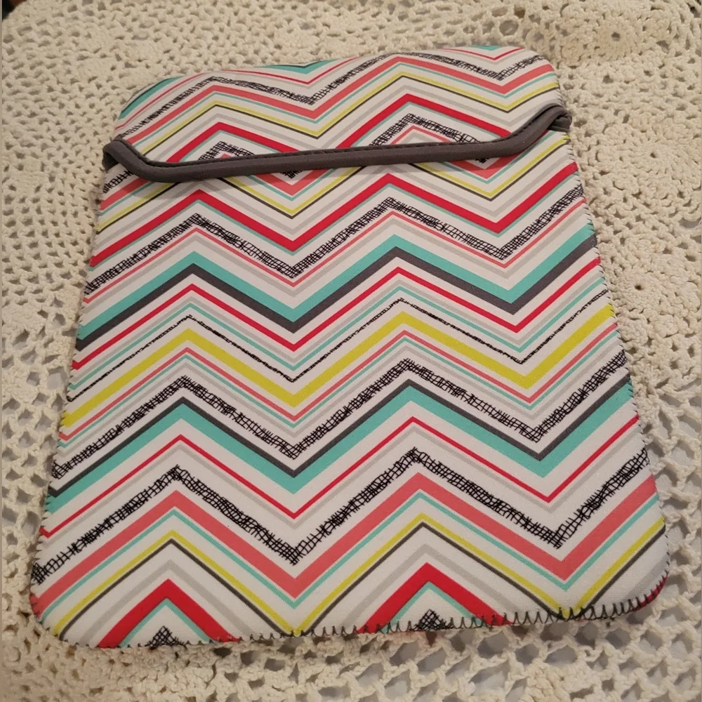 Chevron Pattern Laptop Sleeve